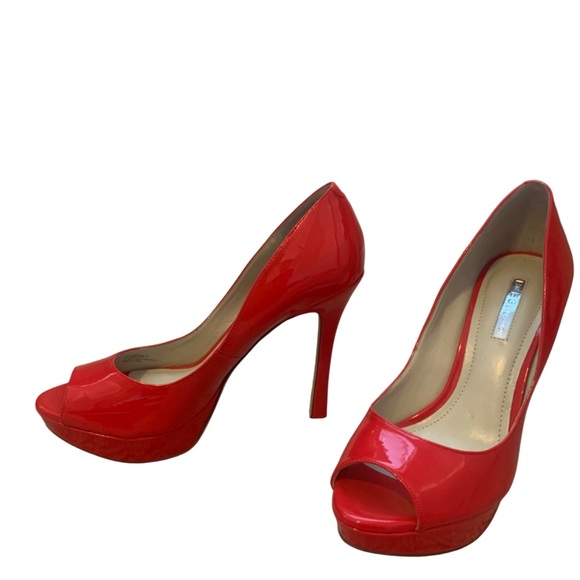 BCBG Women’s Heels, Red 8.5 - Picture 2 of 6